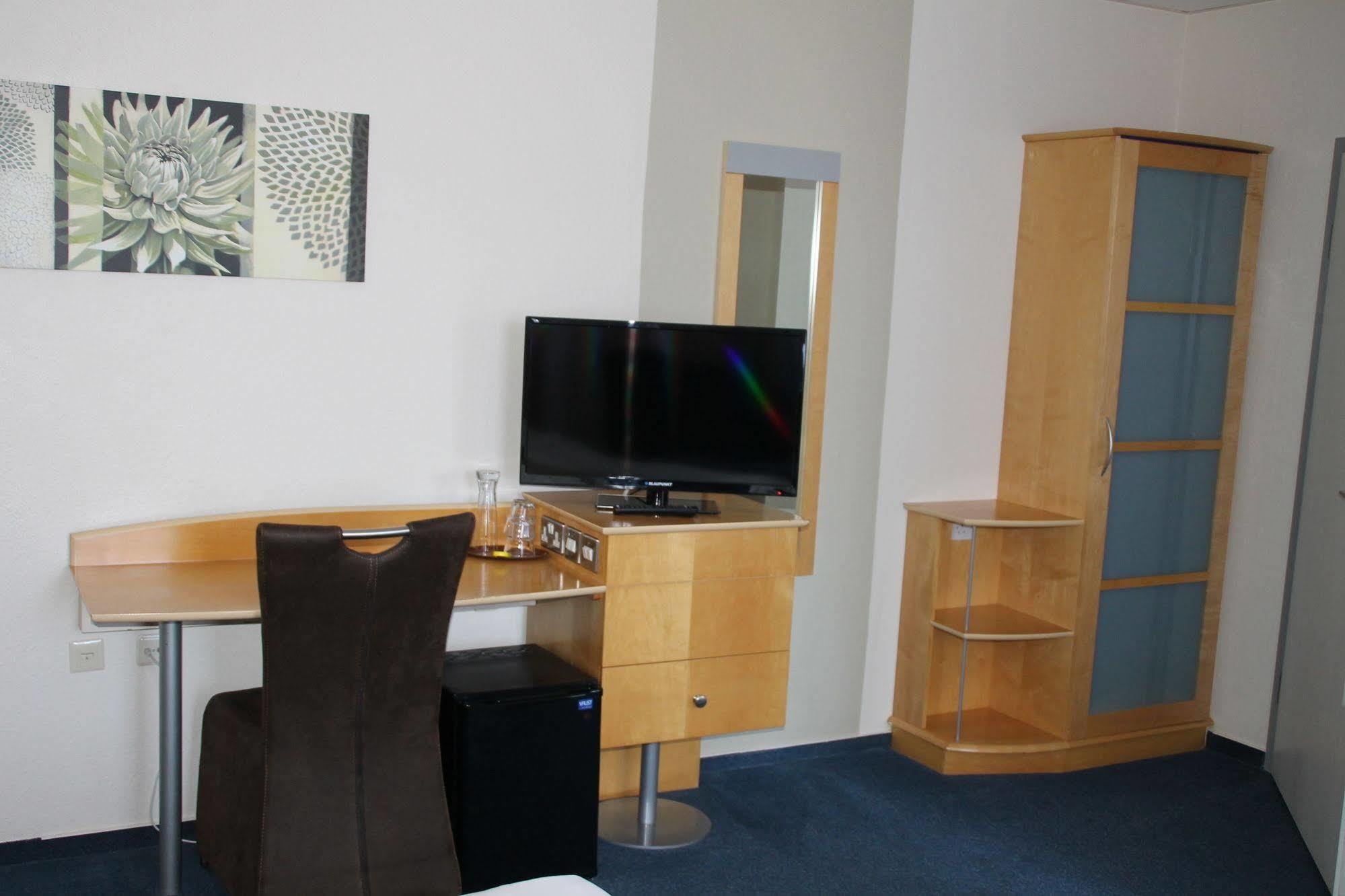 Residenz Hotel Neu Wulmstorf Ngoại thất bức ảnh